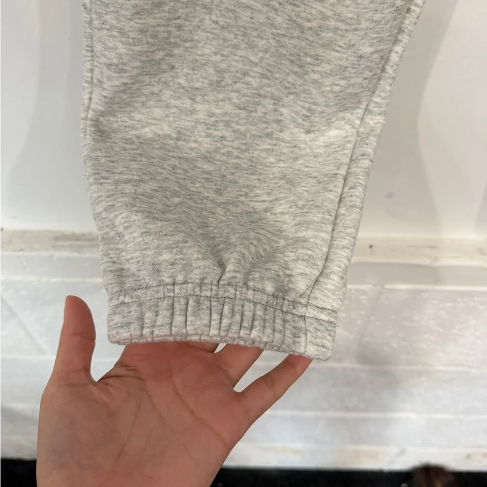 Fabletics Light Gray Heather Go-To Sweatpant - Picture 7 of 9